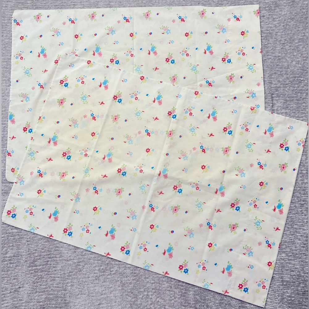 Vintage Floral Pillow Case Set of 2 Retro‎ 70s Pacific Miracle
